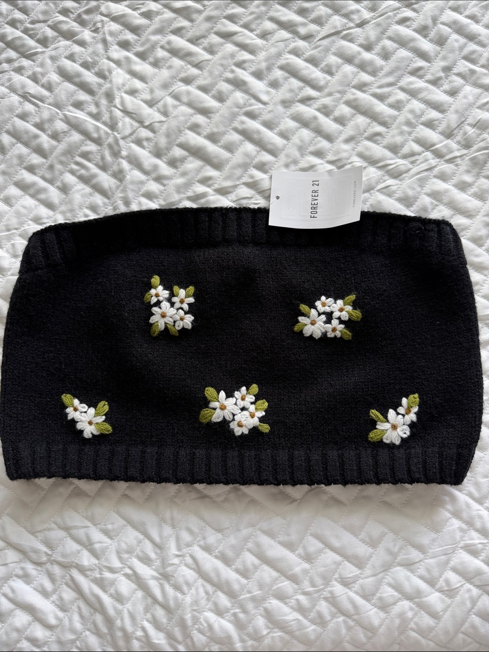 NWT Forever 21 Black Embroidered Sweater-Knit Tube Top - Size L